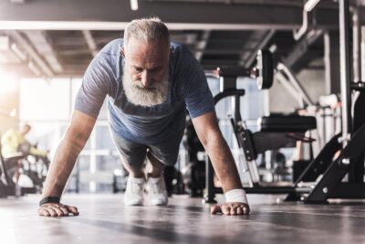 personne agee musculation sport muscle