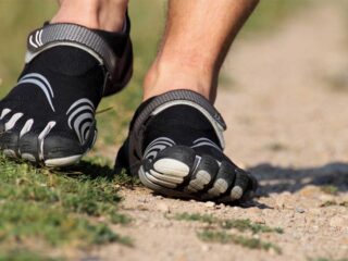 barefoot running chaussures minimalistes vibram fivefingers xero shoes merrell vivobarefoot