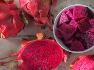 pitaya couleur rose violet