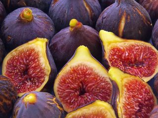figues fraiches figues sechees composition nutritionnelle antioxydants fibres alimentaires vertus sante digestion transit intestinal recettes cuisine