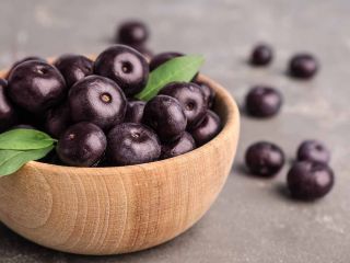 baies acai superaliment antioxydant amazonie sante cardiovasculaire sportive energie nutriments fibres vitamines