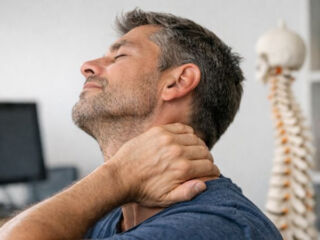 douleurs cervicales