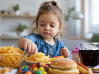 ce que mange un enfant de 2 ans pourrait deja jouer sur son qi
